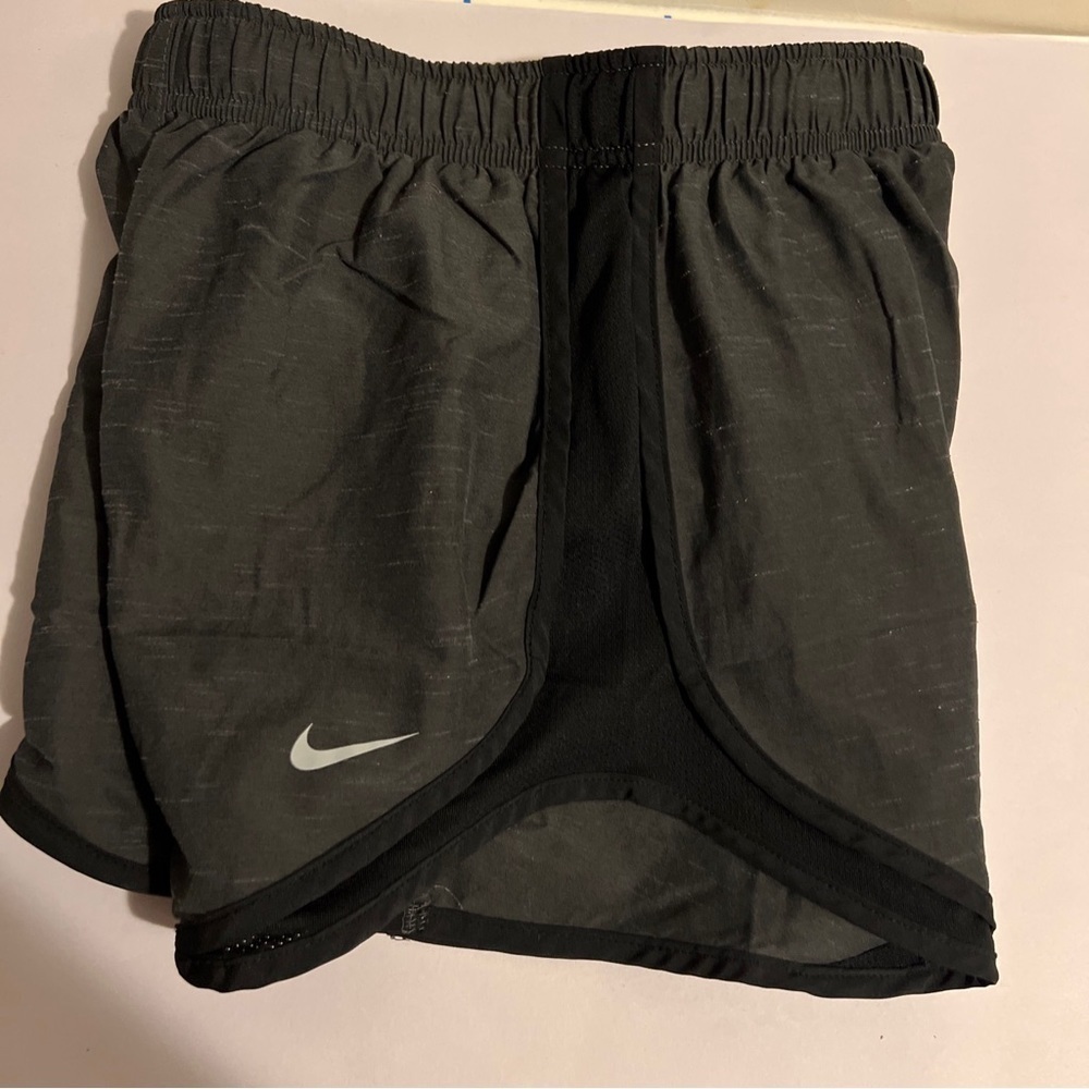 Nike Shorts Women XS Dri Fit Athletic Running Gym Light Weight Performance - Picture 5 of 7